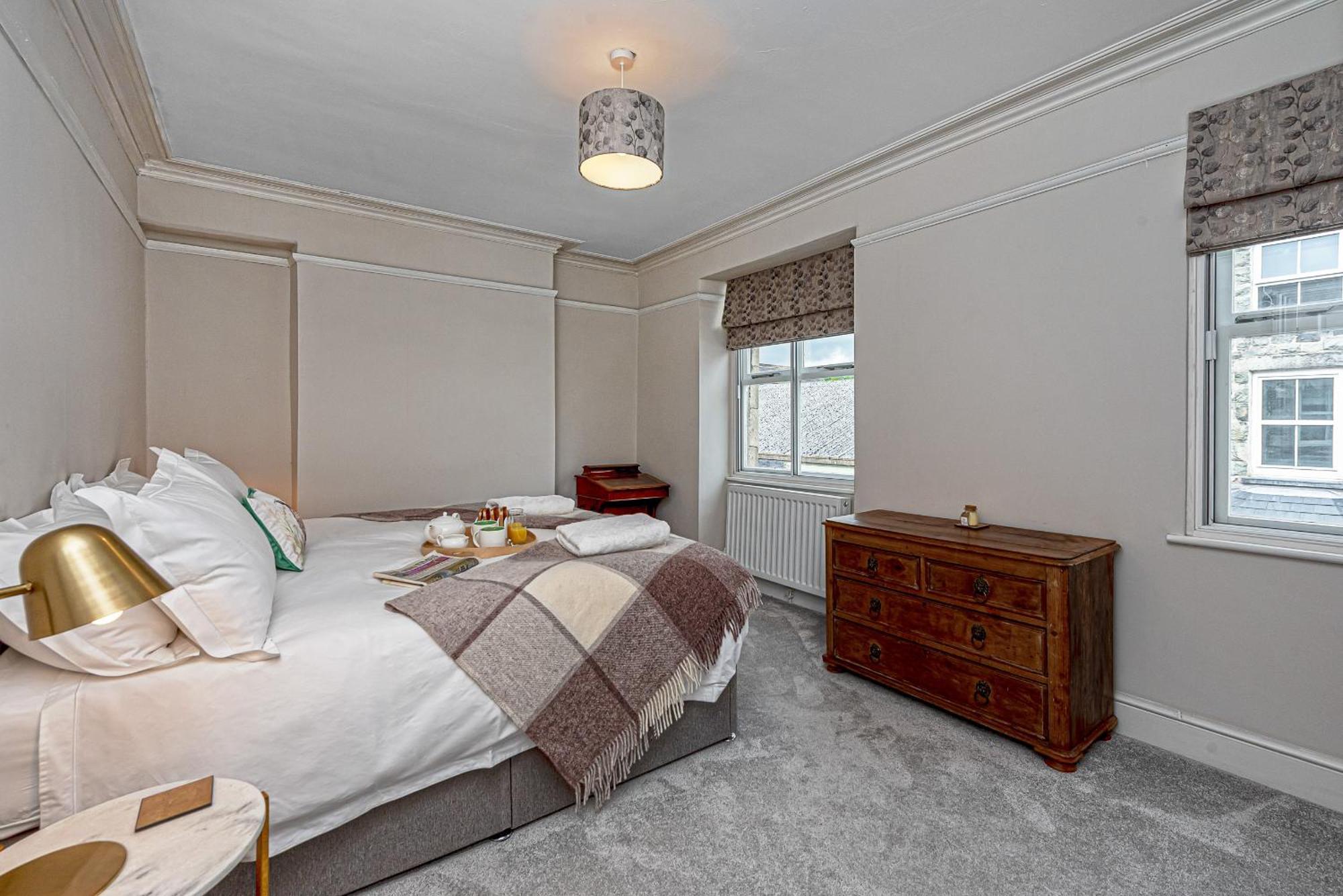 فيلا Character Townhouse In Town Centre & Superb Views دولغيلوو المظهر الخارجي الصورة